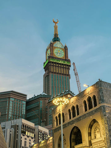 Unlock the Secrets to a Hassle-Free Online Umrah Visa Booking!