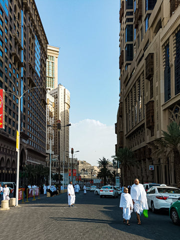 Unlock the Secrets to a Blissfully Comfortable Umrah Experience