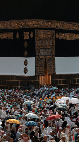 Your Must-Have Checklist for Umrah 2024: Pack Smart & Elevate Your Spiritual Journey!